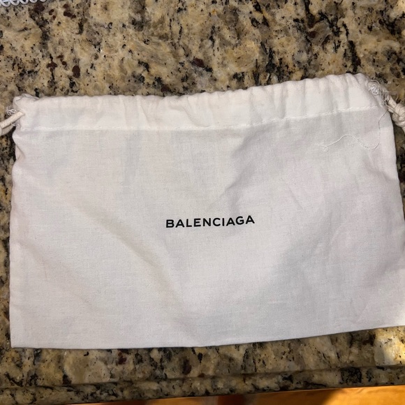 Balenciaga Wallet on Chain - Picture 10 of 12